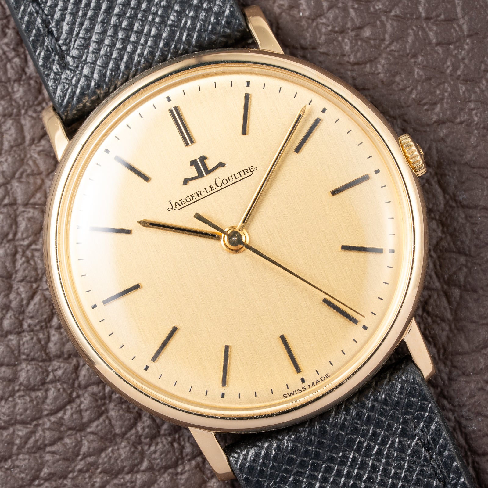 Jaeger-LeCoultre Dress Watch Centre Seconds 18K Yellow Gold Ref. 9088 from 1970s