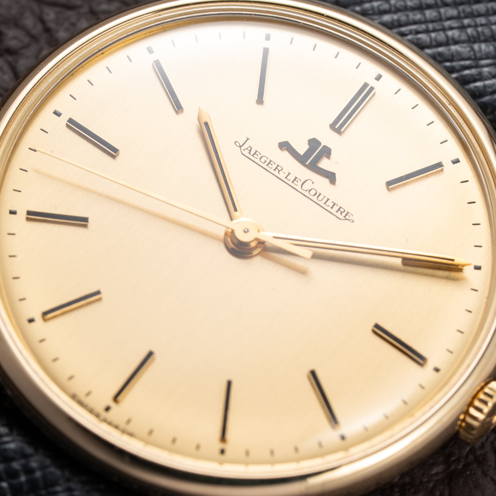 Jaeger-LeCoultre Dress Watch Centre Seconds 18K Yellow Gold Ref. 9088 from 1970s