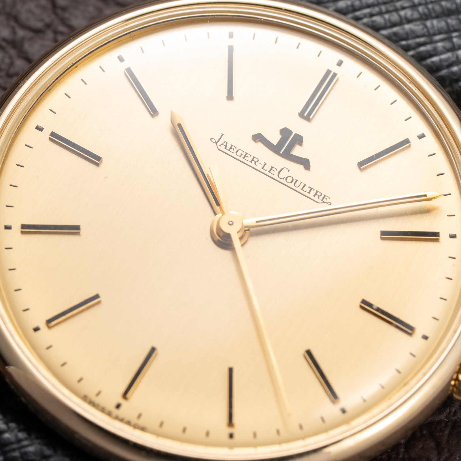 Jaeger-LeCoultre Dress Watch Centre Seconds 18K Yellow Gold Ref. 9088 from 1970s