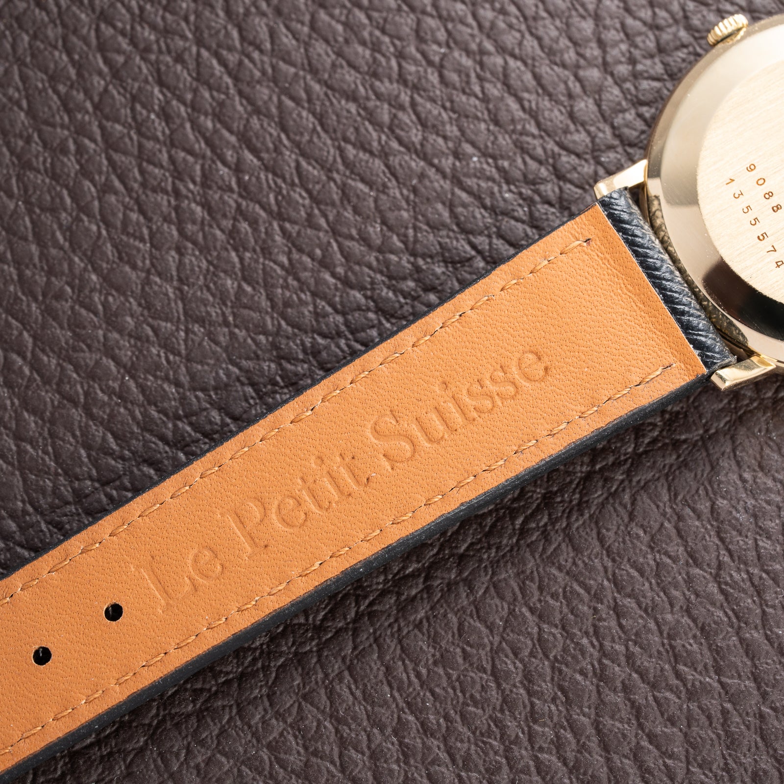 Jaeger-LeCoultre Dress Watch Centre Seconds 18K Yellow Gold Ref. 9088 from 1970s
