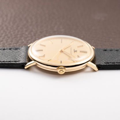 Jaeger-LeCoultre Dress Watch Centre Seconds 18K Yellow Gold Ref. 9088 from 1970s