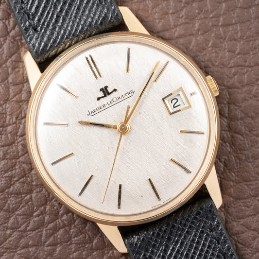 Jaeger-LeCoultre Ultra-Thin Dress Watch 18K Yellow Gold Linnen Dial with Date Ref. 21002 from 1960s