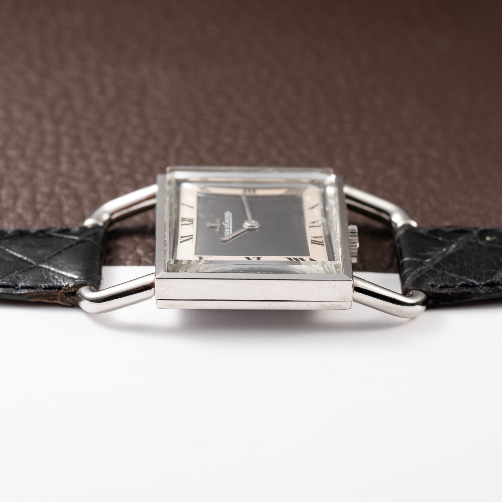 Jaeger-LeCoultre Etrier “Jumbo” Grey Two-Tone Roman Dial Ref. 9041.42 from 1970s