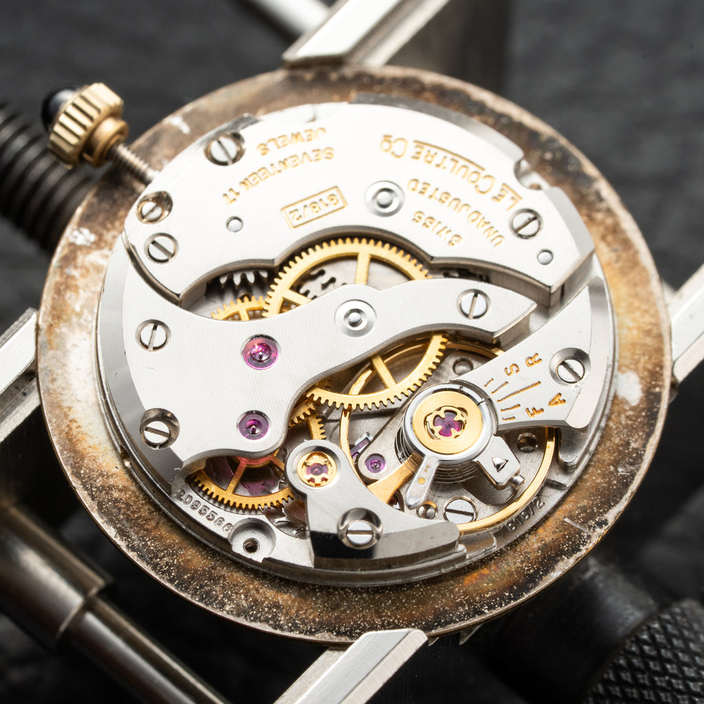 Jaeger LeCoultre Hand Engraved 18K Yellow Gold Oval Roman Dial (1960s) Calibre 818
