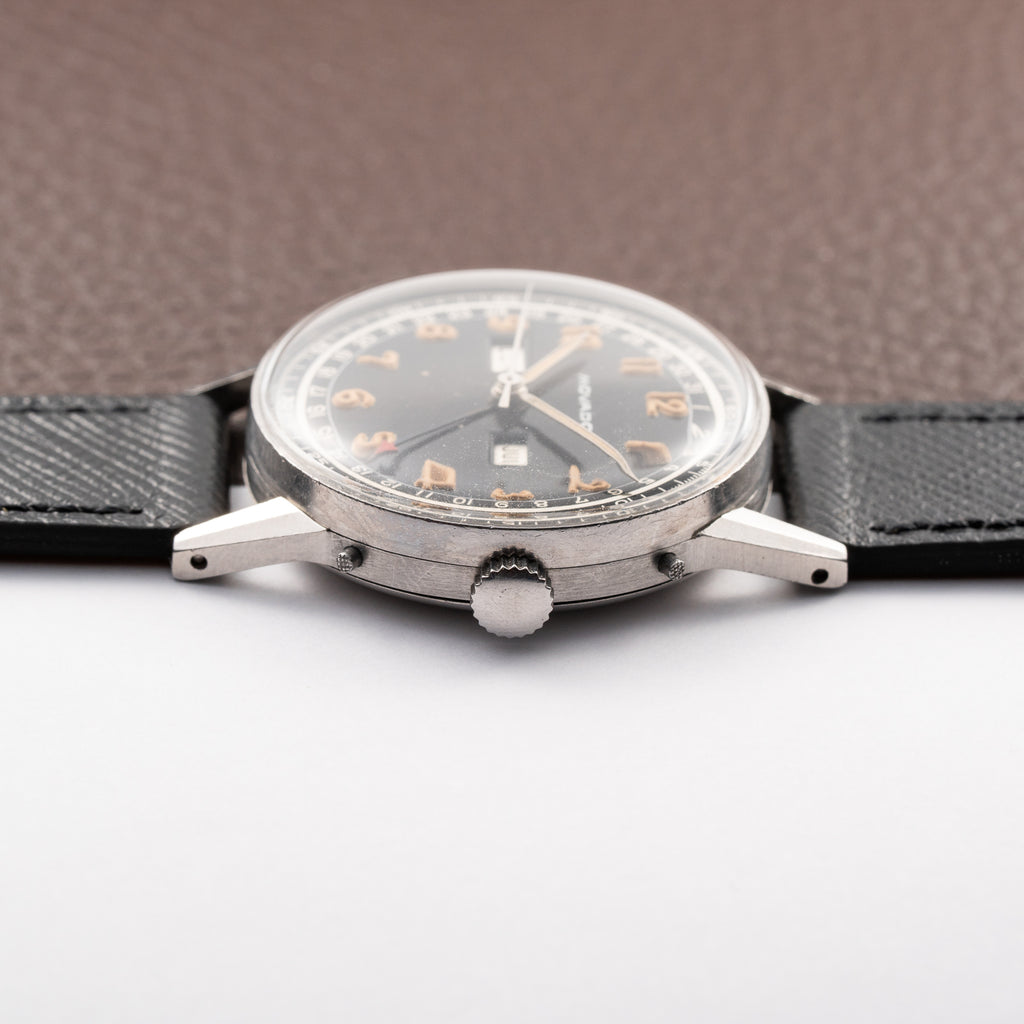 Movado Calendograf Triple Calendar Black Gilt Two Tone Thick Radium Dial Ref. 14816 Circa 1940s