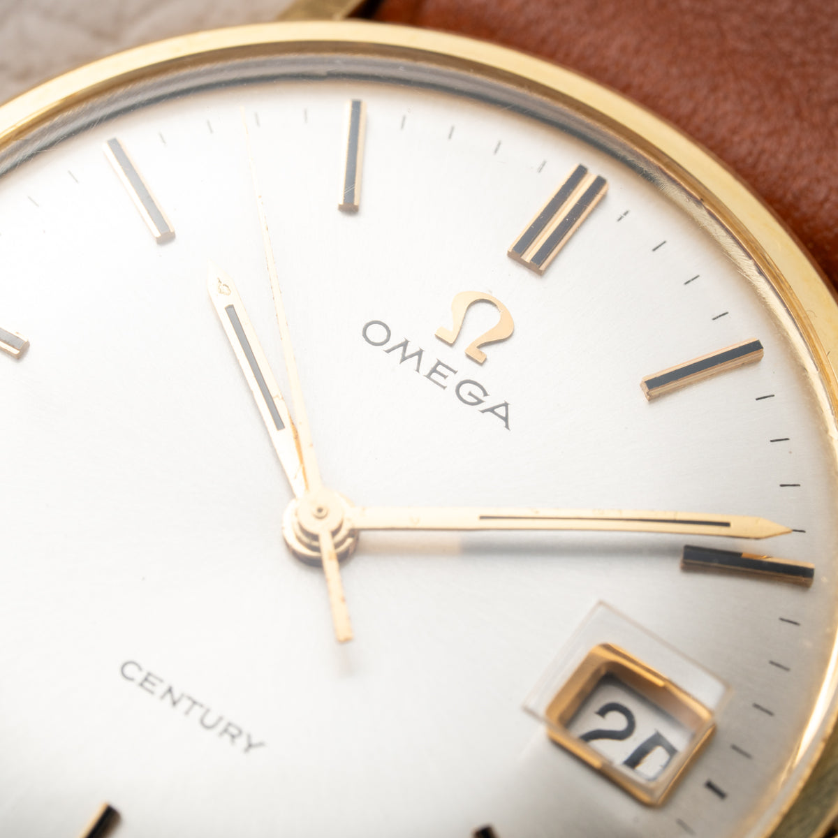 Omega Century 18K Yellow Gold Dress Watch Date Ref. 132.026 from 1966