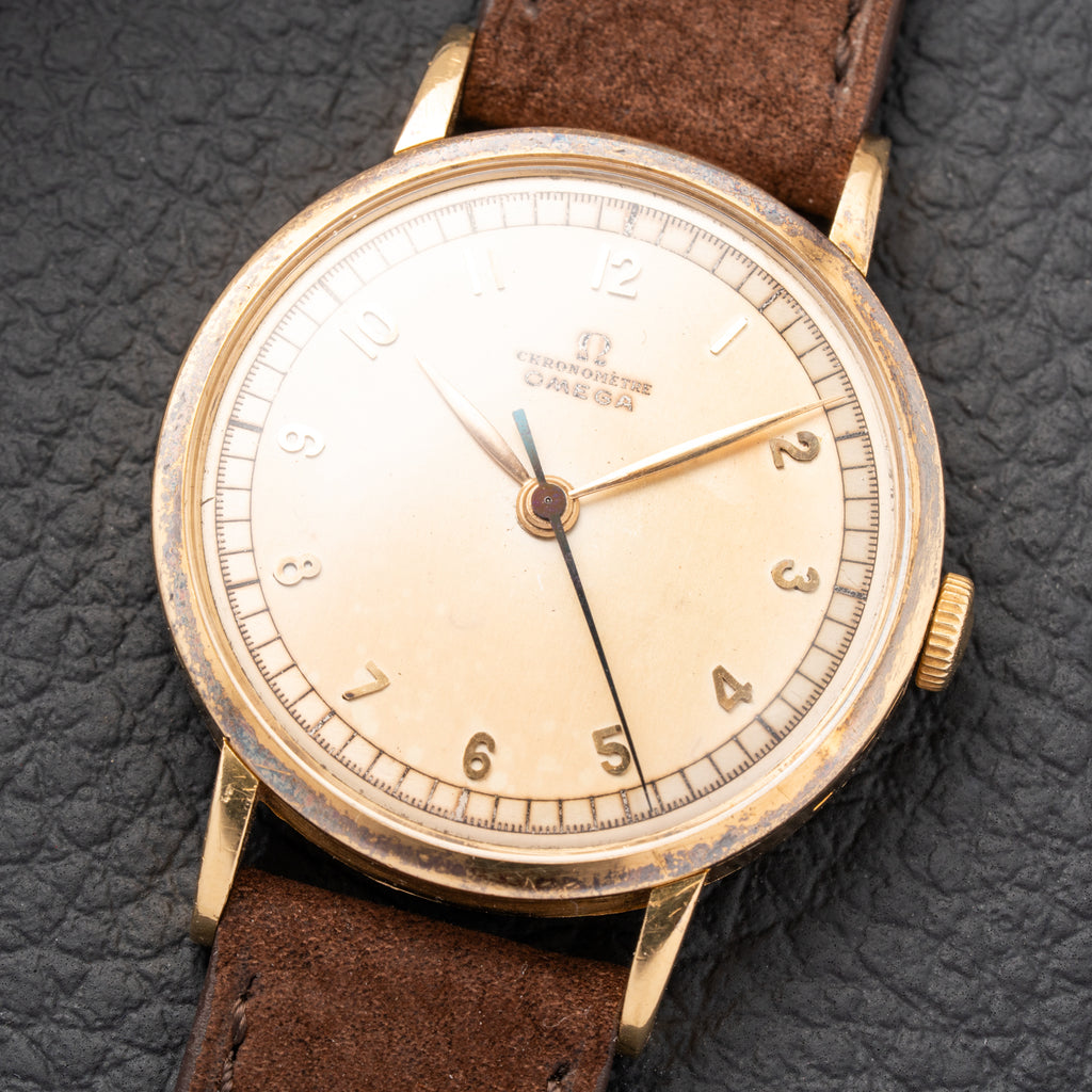 Omega Chronomètre 30T2RG 18K Yellow Gold Oxidized Case from 1945
