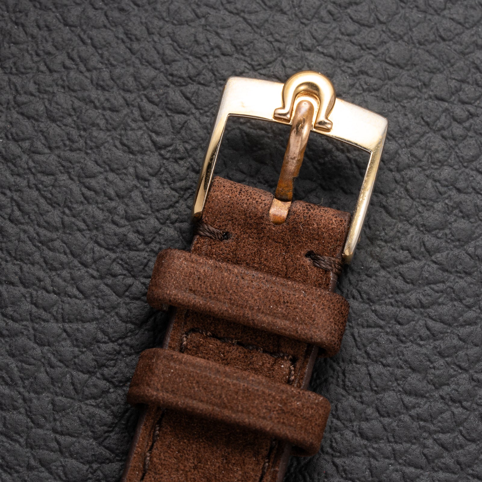 Omega Chronomètre 30T2RG 18K Yellow Gold Oxidized Case from 1945