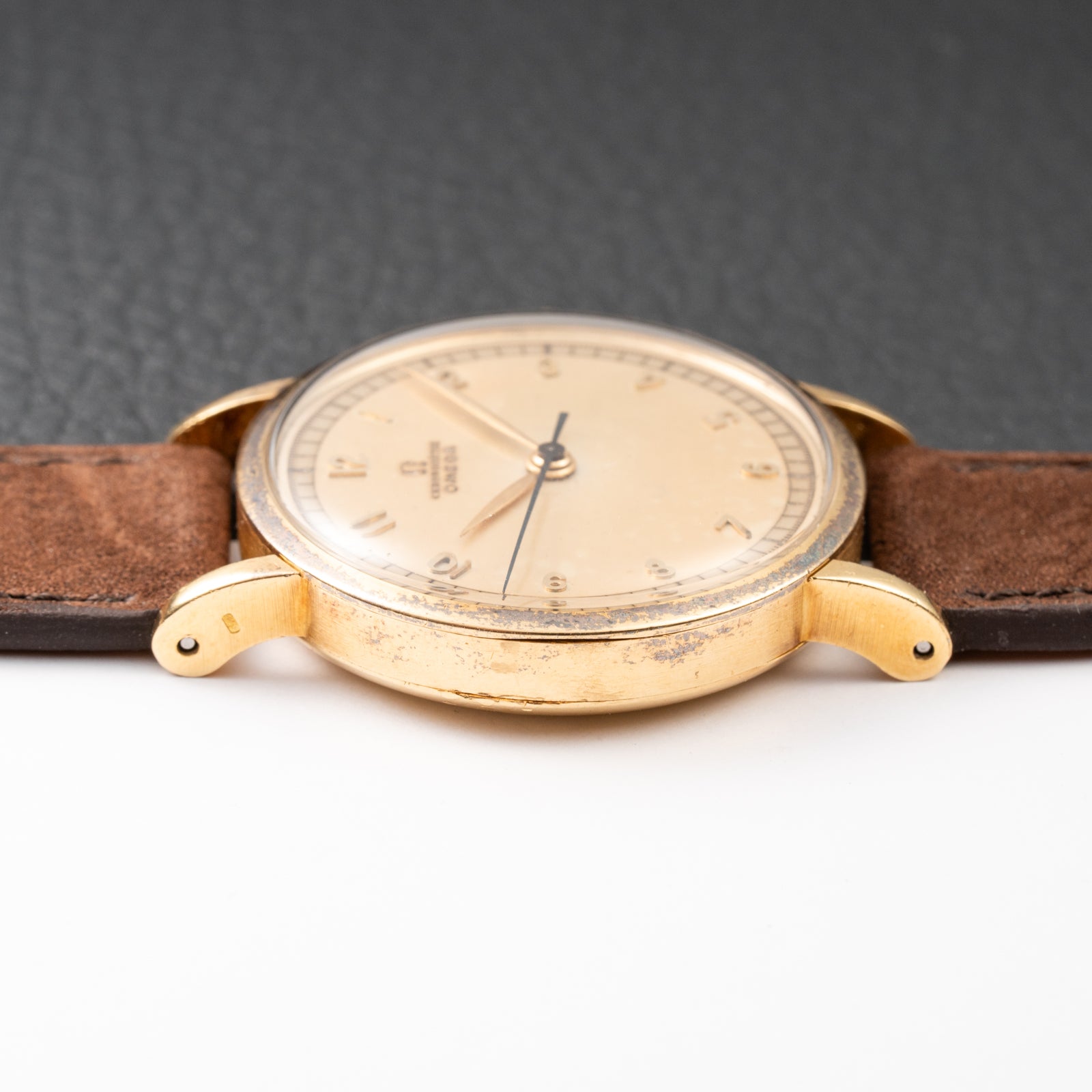 Omega Chronomètre 30T2RG 18K Yellow Gold Oxidized Case from 1945