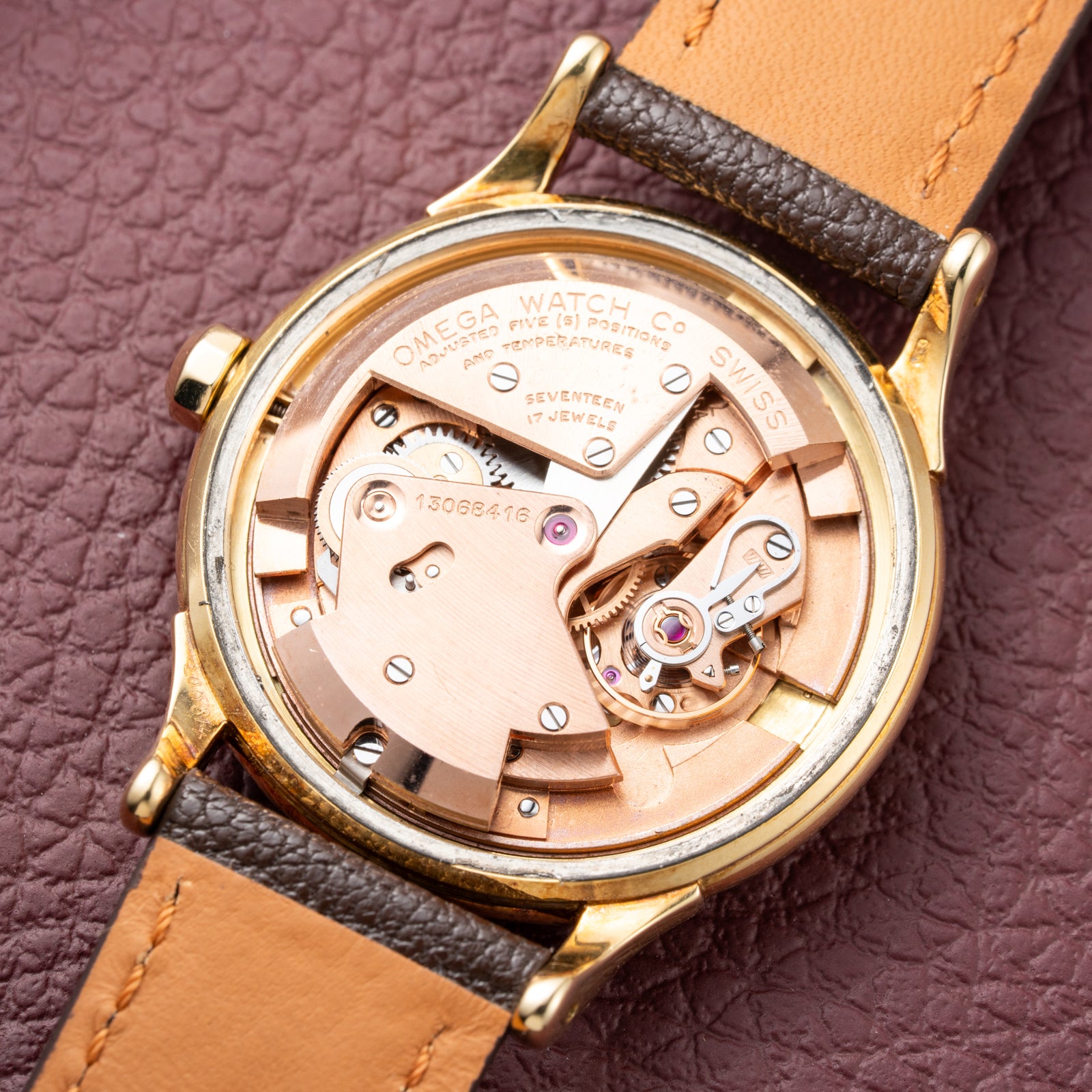 Omega Constellation DeLuxe Pie Pan 18K Yellow Gold from 1952 ref 2652
