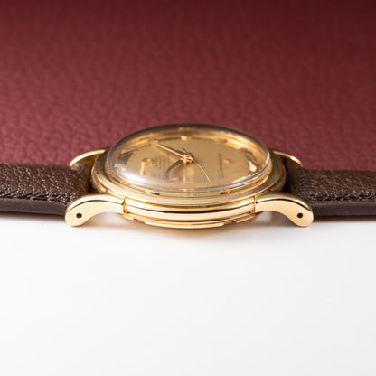 Omega Constellation DeLuxe Pie Pan 18K Yellow Gold from 1952 ref 2652