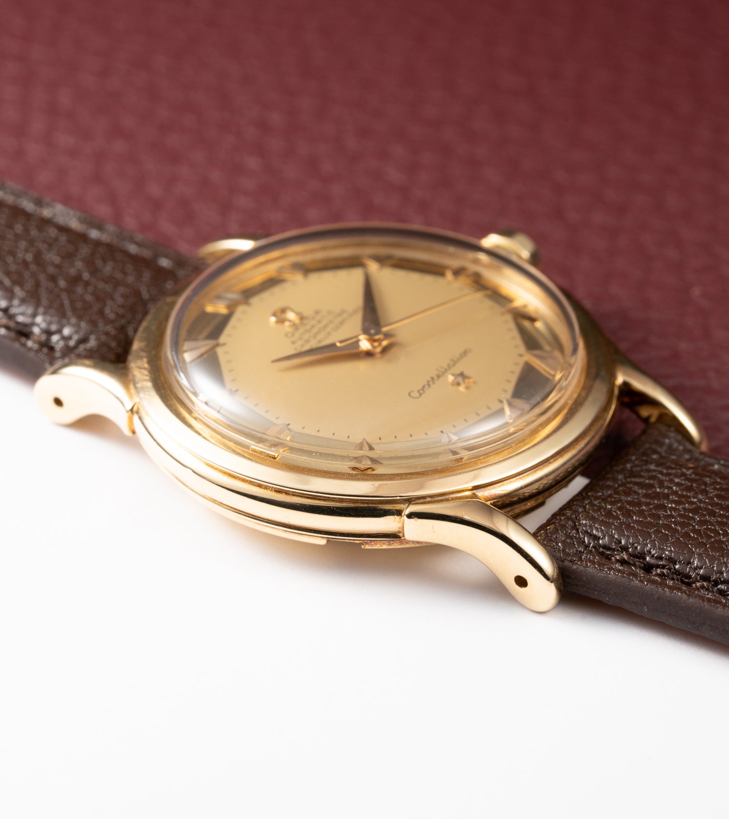 Omega Constellation DeLuxe Pie Pan 18K Yellow Gold from 1952 ref 2652