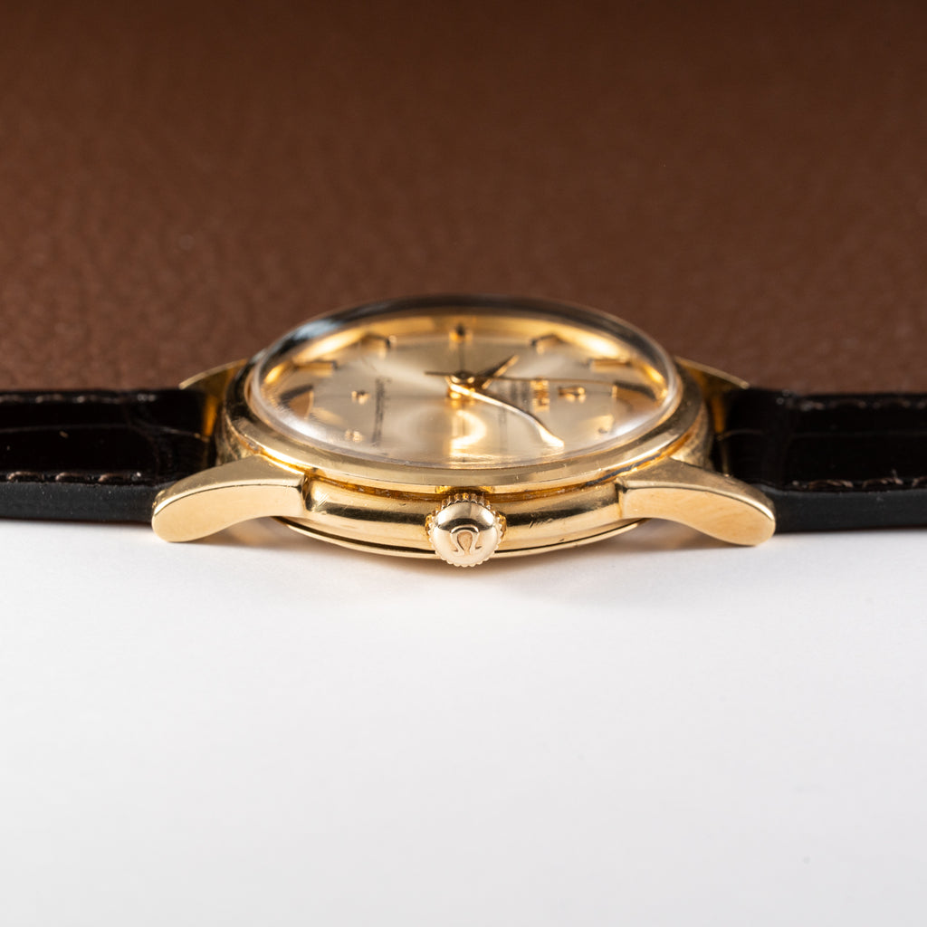Omega Constellation Pie Pan Automatic 18K Yellow Gold Ref. 14381 Onyx Indices from 1959