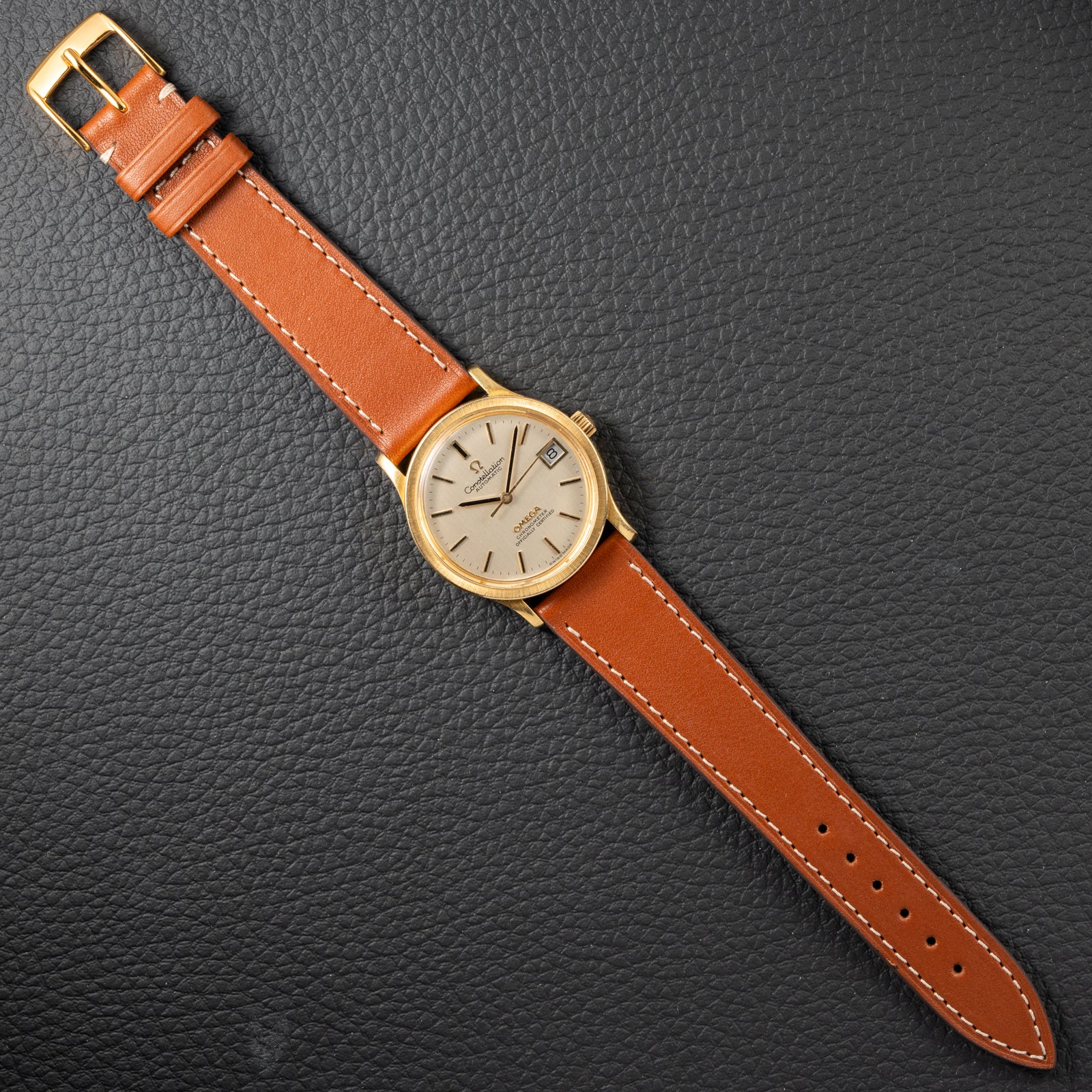 Omega Constellation 18K Yellow Gold Chronometer Automatic Ref. 166.052 from 1969