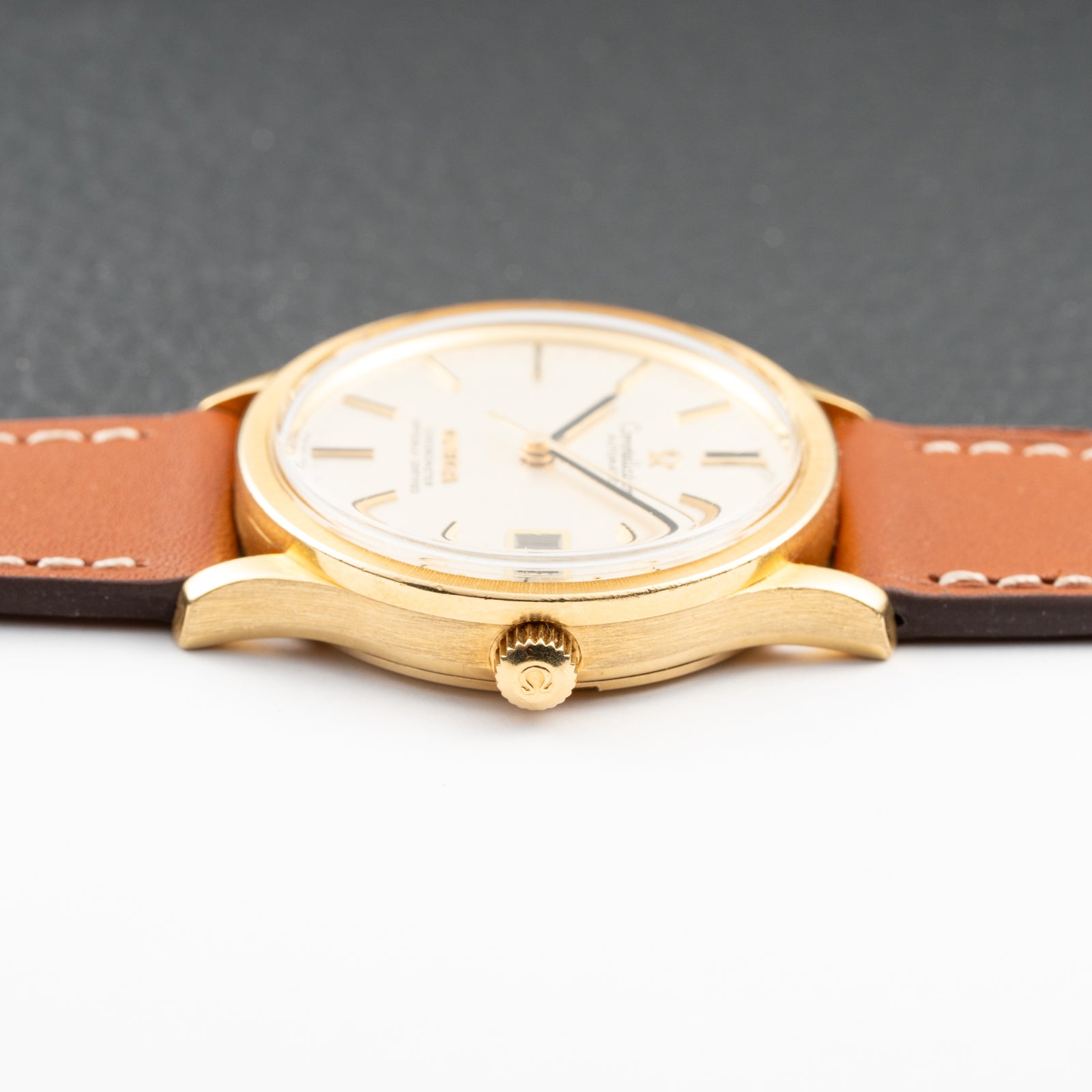 Omega Constellation 18K Yellow Gold Chronometer Automatic Ref. 166.052 from 1969