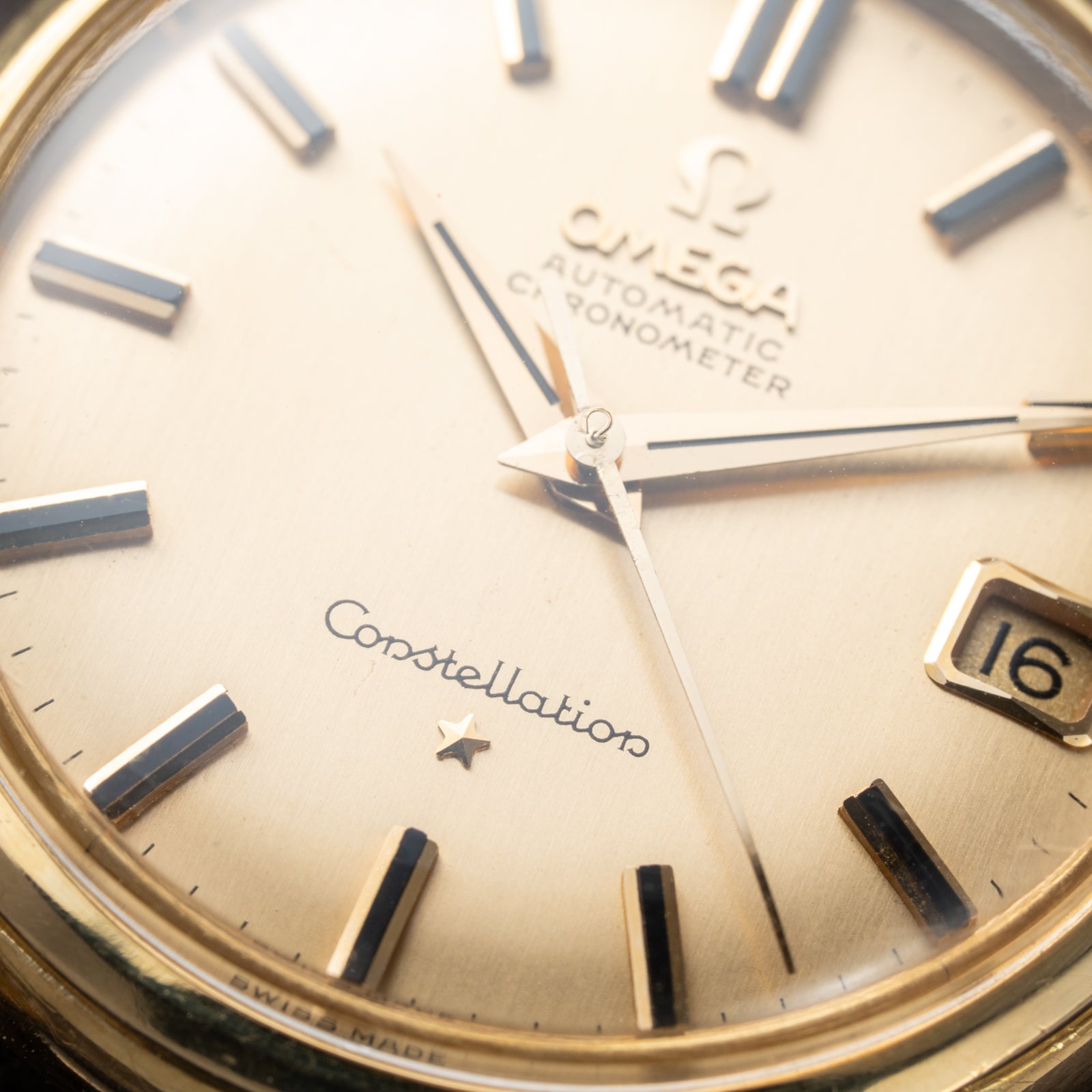 Omega Constellation DeLuxe Automatic Onyx Indices 18K Yellow Gold Ref. 14393 from 1959