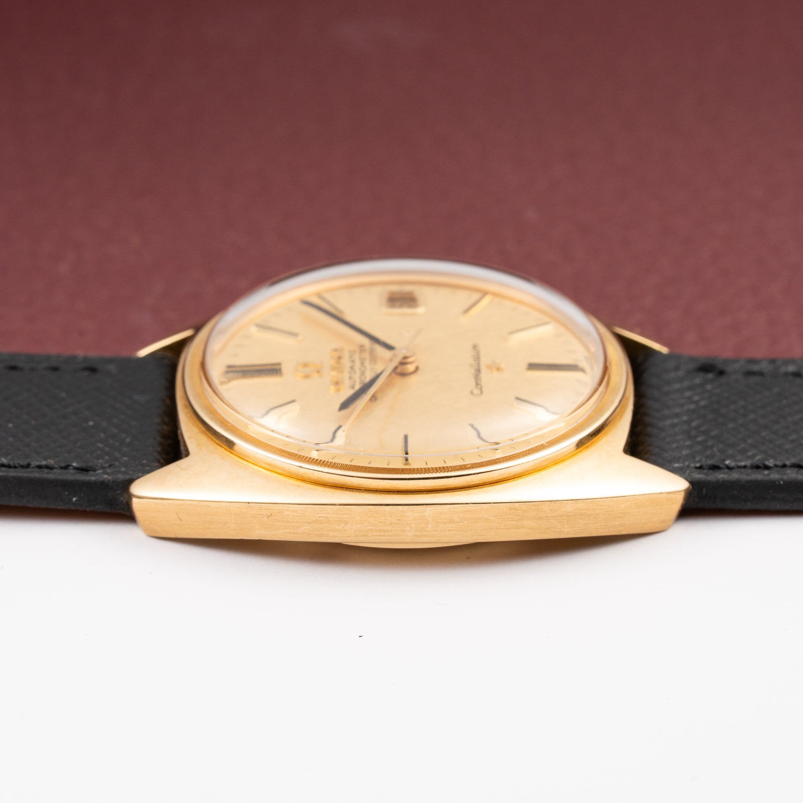 Omega Constellation C-Shape Automatic 18K Yellow Gold “OM Linen Dial” Box & Paperwork Ref. 168.017 from 1967