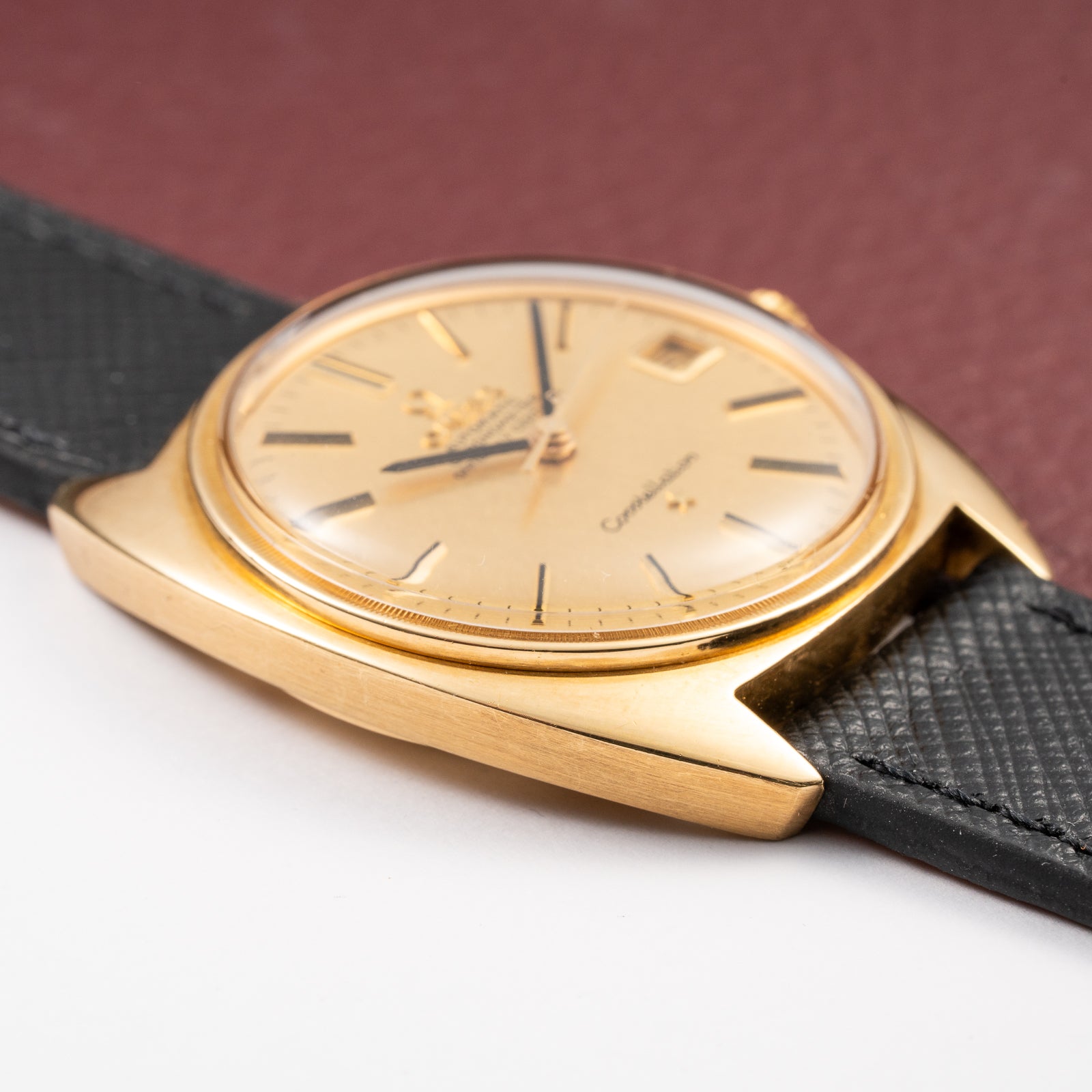 Omega Constellation C-Shape Automatic 18K Yellow Gold “OM Linen Dial” Box & Paperwork Ref. 168.017 from 1967