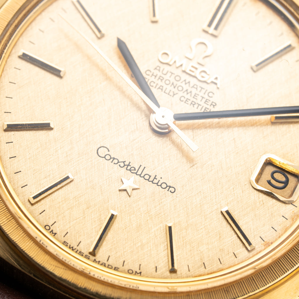 Omega Constellation C-Shape Automatic 18K Yellow Gold “OM Linen Dial”  Ref. 168.017 from 1969