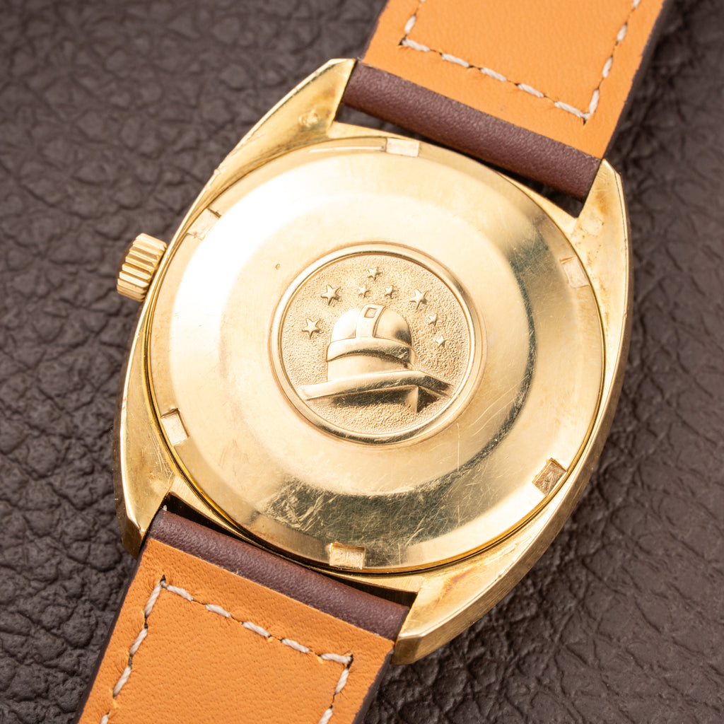 Omega Constellation C-Shape Automatic 18K Yellow Gold “OM Linen Dial”  Ref. 168.017 from 1969