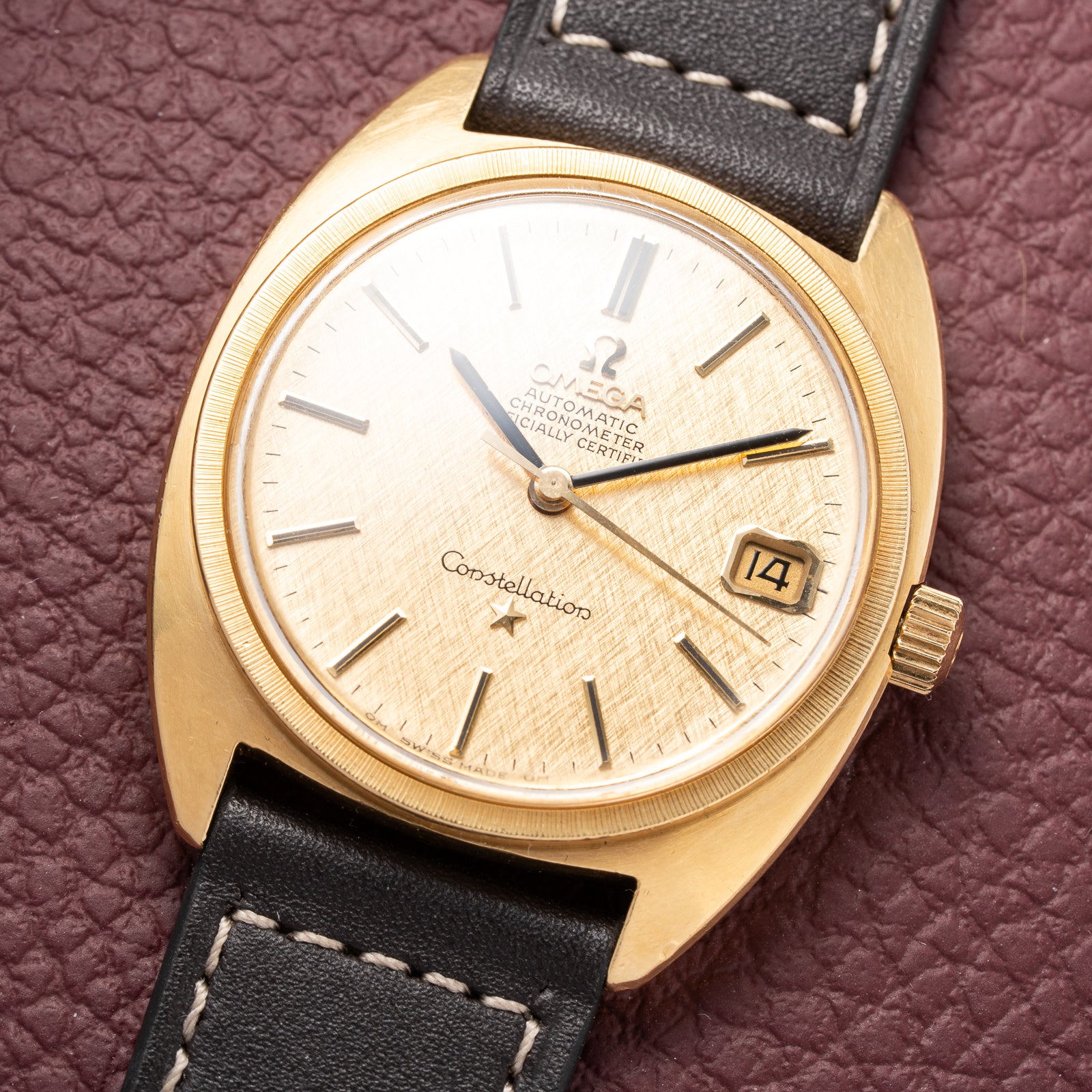 Omega Constellation C-Shape Automatic 18K Yellow Gold “OM Linen Dial” Ref. 168.017 from 1969