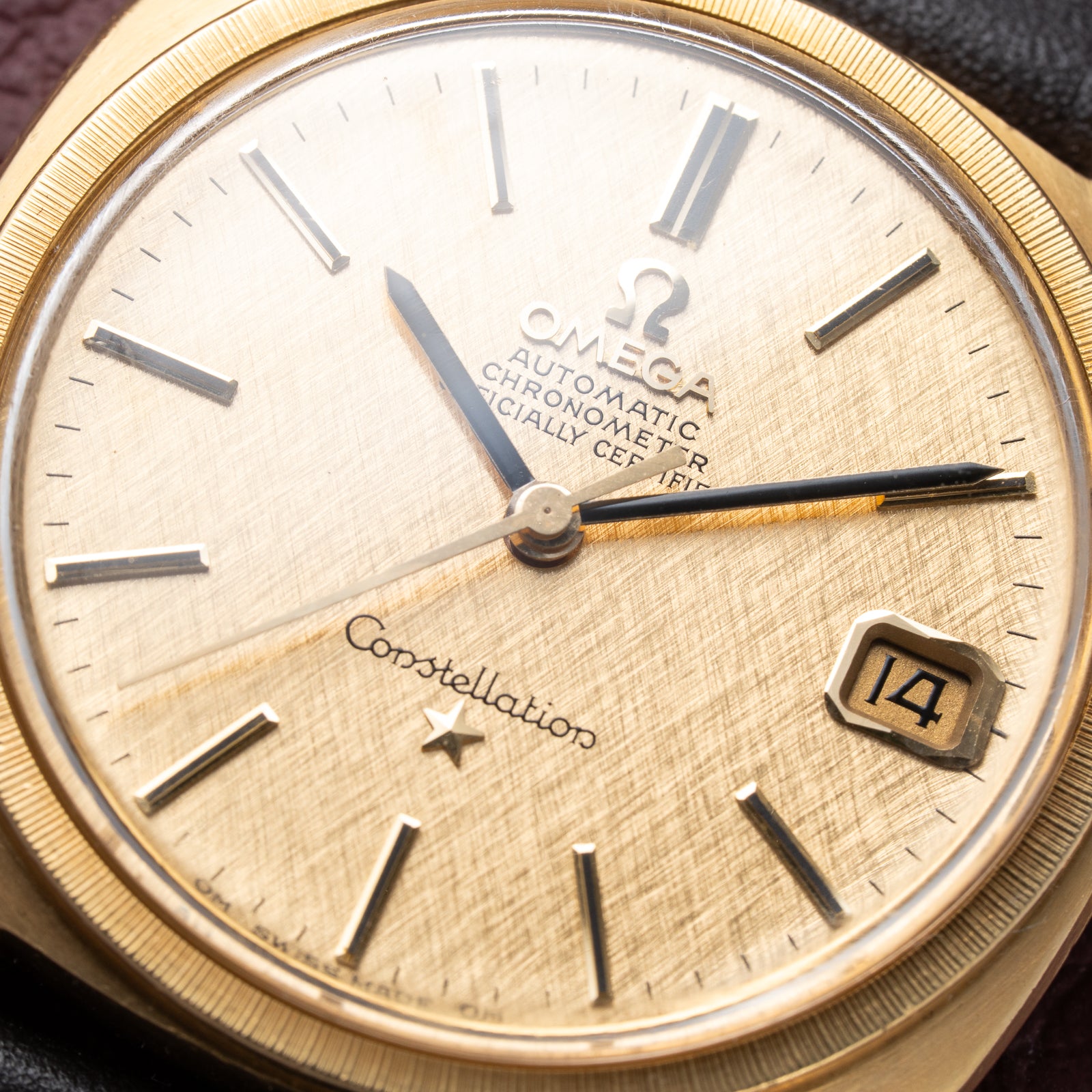 Omega Constellation C-Shape Automatic 18K Yellow Gold “OM Linen Dial” Ref. 168.017 from 1969