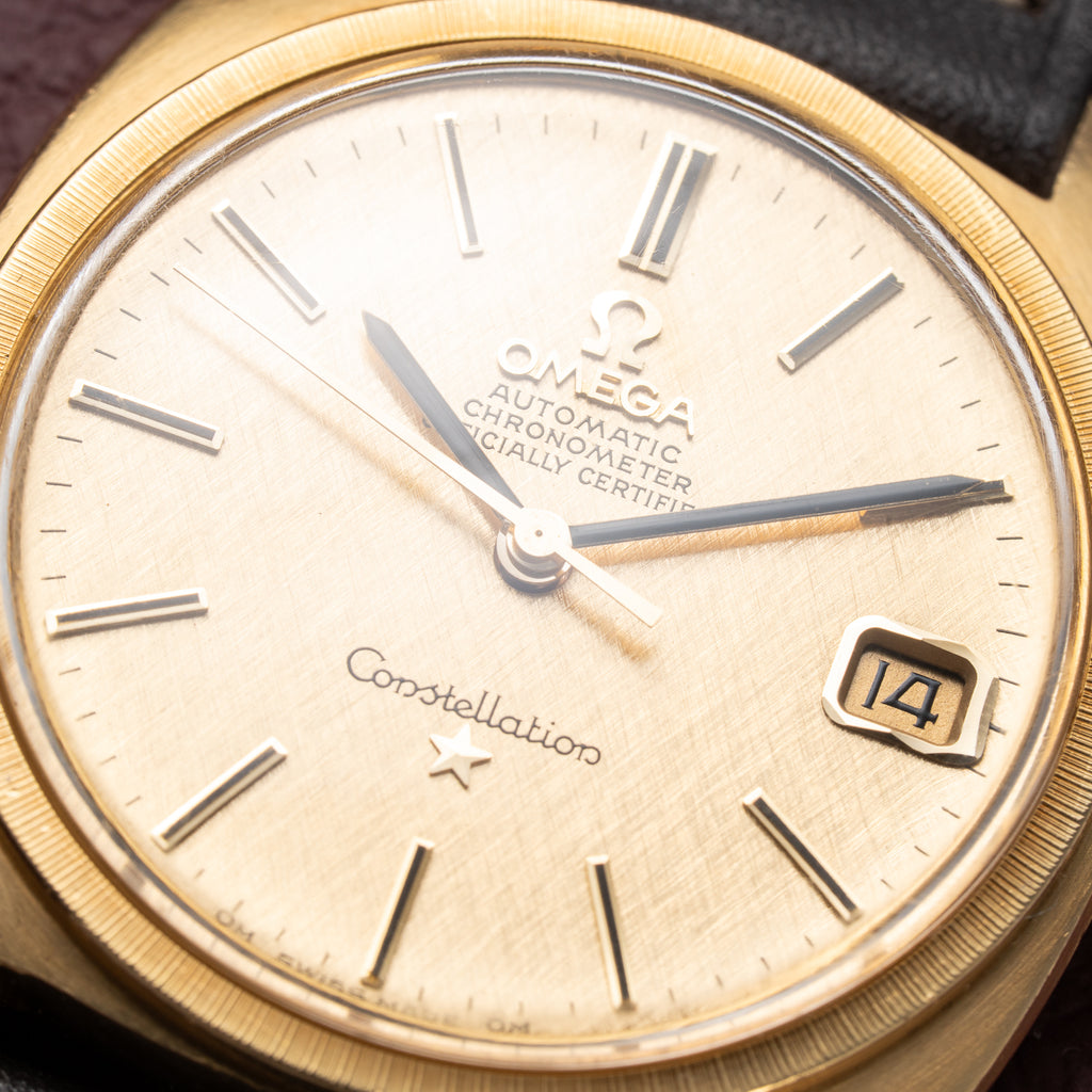 Omega Constellation C-Shape Automatic 18K Yellow Gold “OM Linen Dial” Ref. 168.017 from 1969