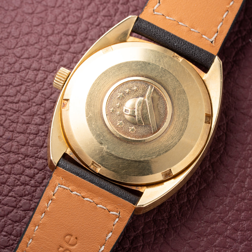 Omega Constellation C-Shape Automatic 18K Yellow Gold “OM Linen Dial” Ref. 168.017 from 1969