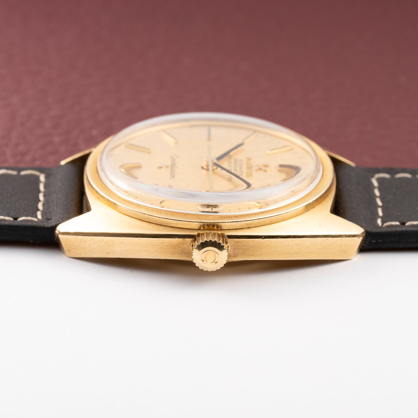 Omega Constellation C-Shape Automatic 18K Yellow Gold “OM Linen Dial” Ref. 168.017 from 1969