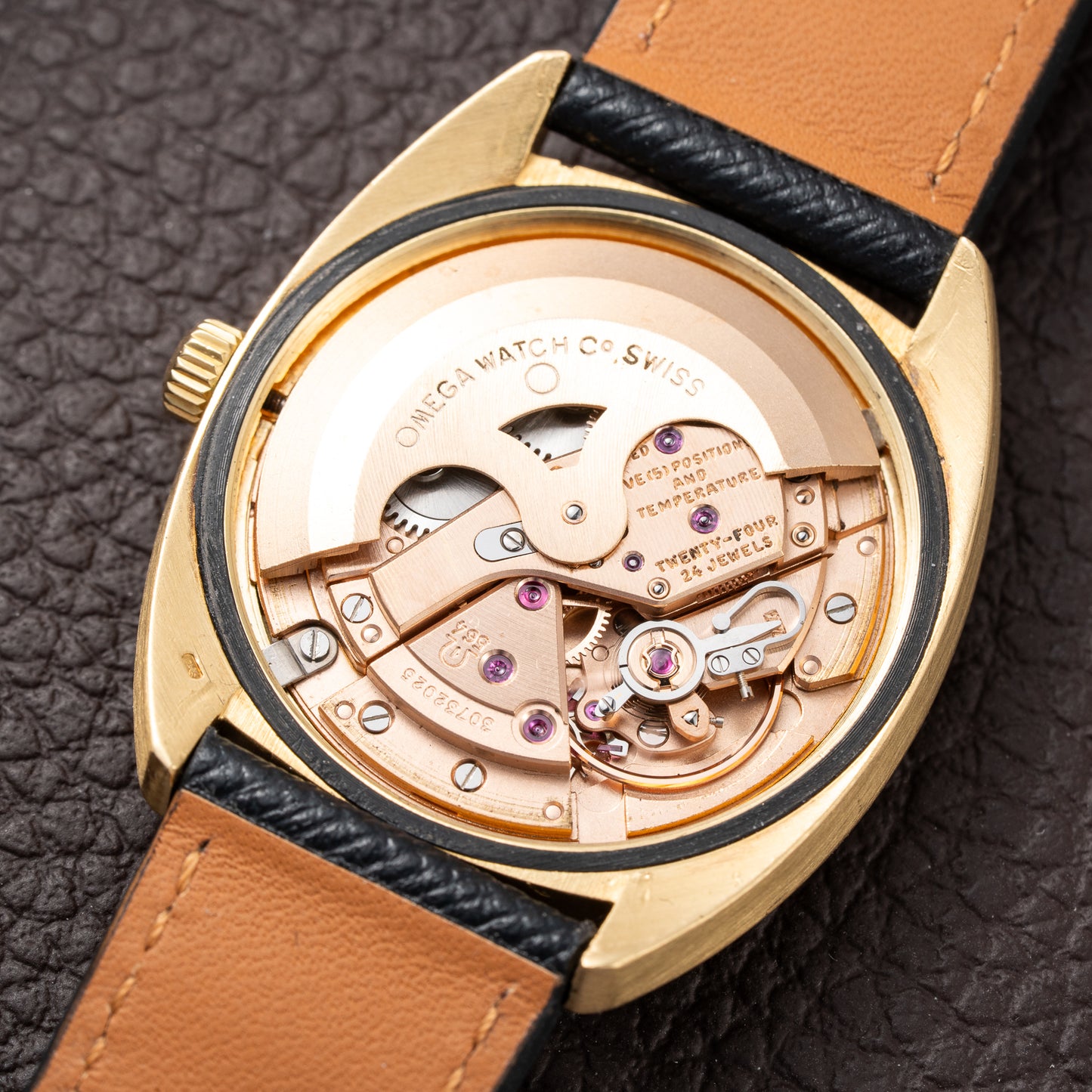 Omega Constellation “C-Shape” Fluted Bezel Automatic 18K Yellow Gold Ref. 168.017 from 1969