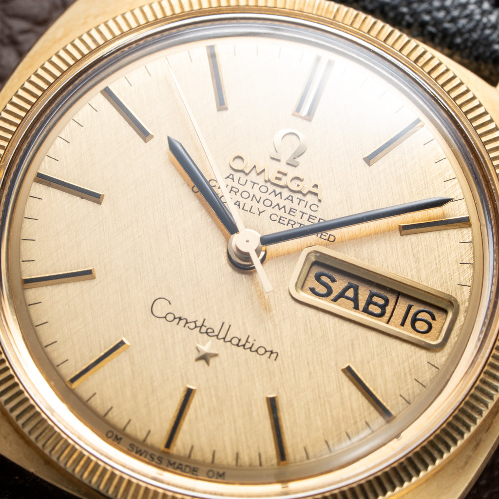 Omega Constellation C-Shape Day-Date 18K Yellow Gold linnen OM DIAL Ref. 168.029 from 1969