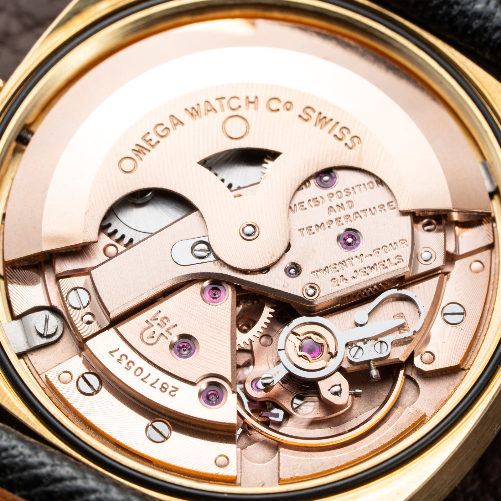 Omega Constellation C-Shape Day-Date 18K Yellow Gold linnen OM DIAL Ref. 168.029 from 1969