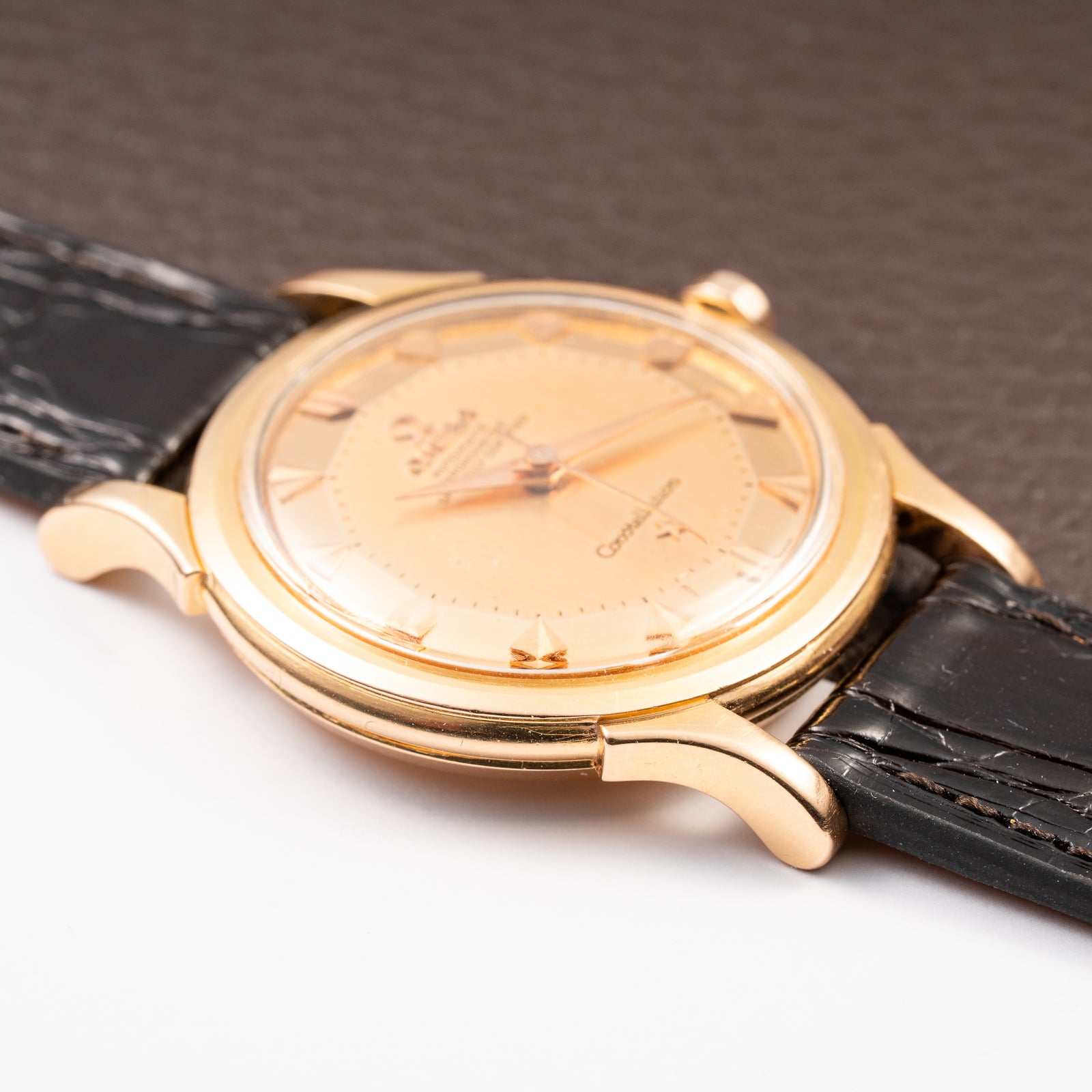 Omega Constellation De Luxe Pie Pan Arrow Head Mirror Dial 18K Rosé Gold Ref. 2852 / 2853 from 1957