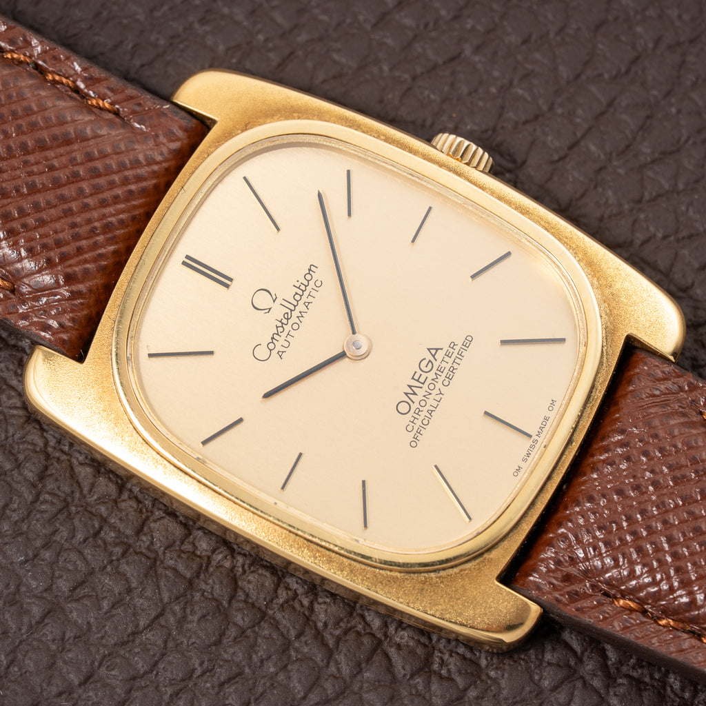 Omega Constellation Ellipse Oval Automatic OM Dial 18K Yellow Gold Ref. 153.0034 from 1968
