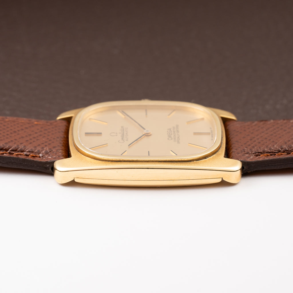 Omega Constellation Ellipse Oval Automatic OM Dial 18K Yellow Gold Ref. 153.0034 from 1968