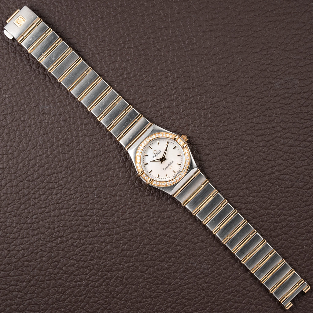Omega Constellation Factory Diamond Set Gold & Steel Mother of Pearl Ref. 895.1201 from 1990s