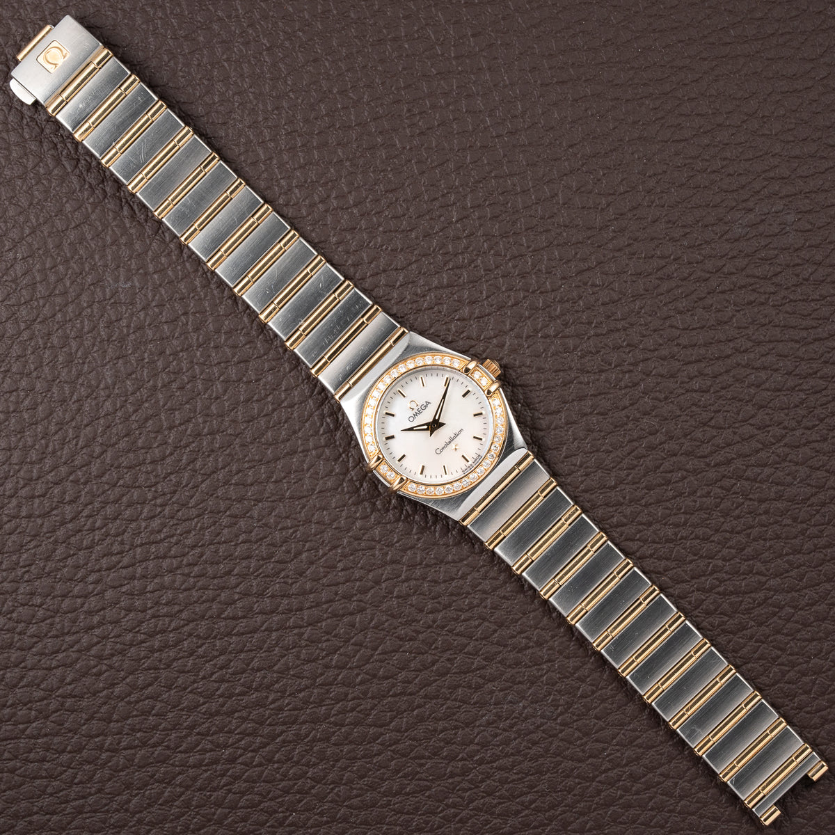 Omega Constellation Factory Diamond Set Gold & Steel Mother of Pearl Ref. 895.1201 from 1990s