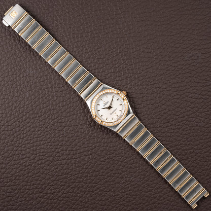 Omega Constellation Factory Diamond Set Gold & Steel Mother of Pearl Ref. 895.1201 from 1990s