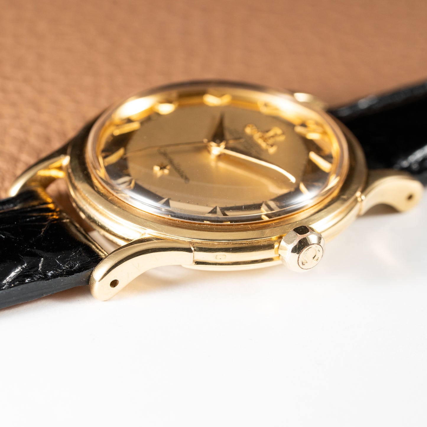 Omega Constellation Pie Pan DeLuxe Gold 18K Ref. 2699 from 1952 Early First Model