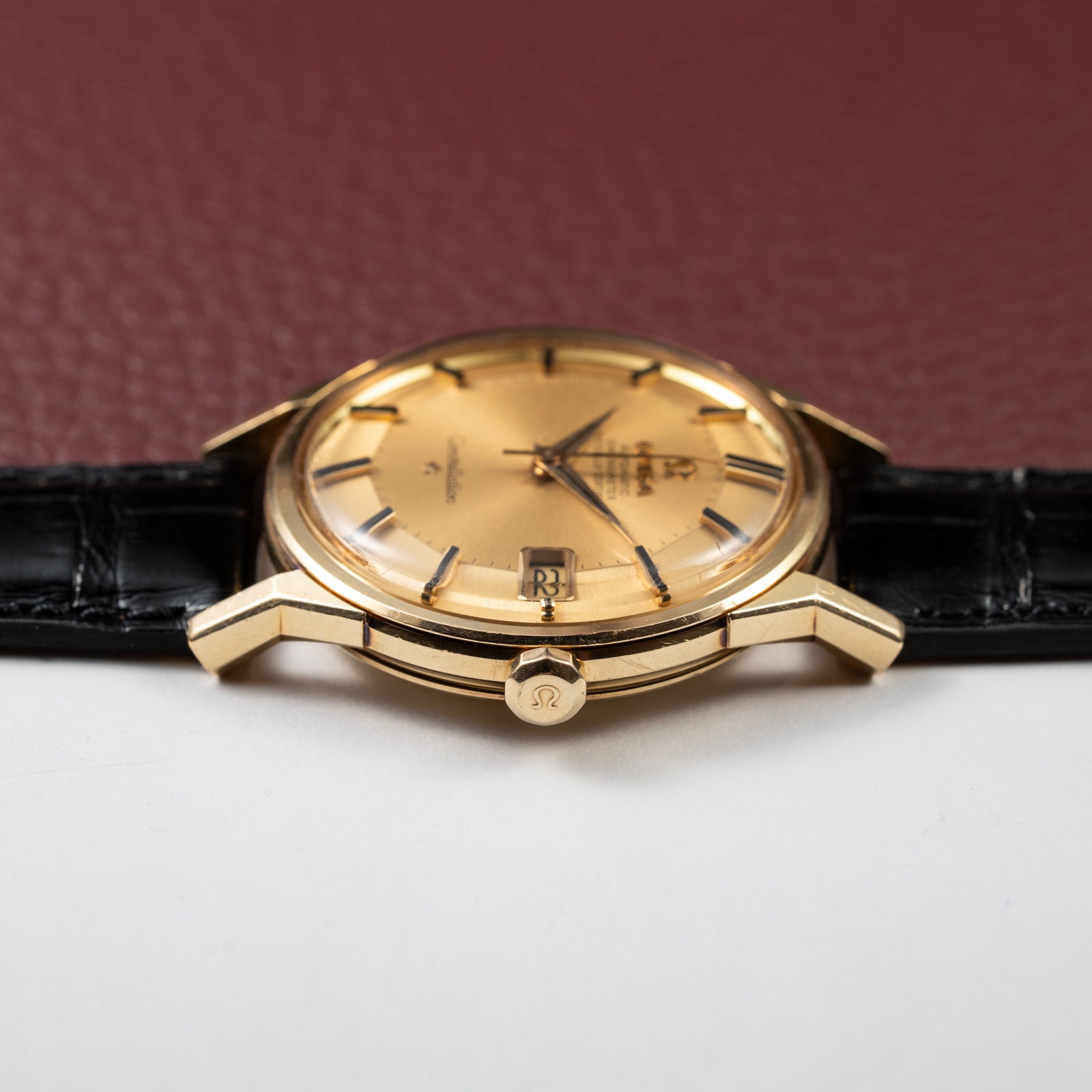 Omega Constellation Automatic Pie Pan Dog Leg 18K Ref. 168.005 from 1963