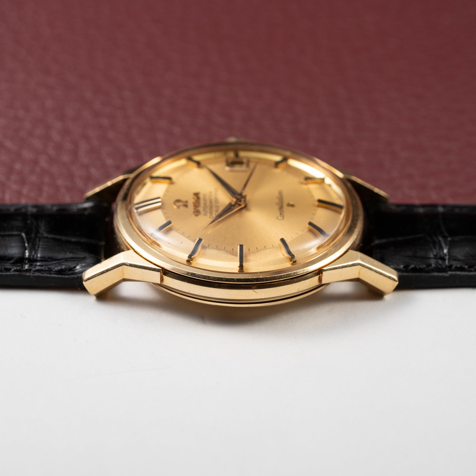 Omega Constellation Automatic Pie Pan Dog Leg 18K Ref. 168.005 from 1963