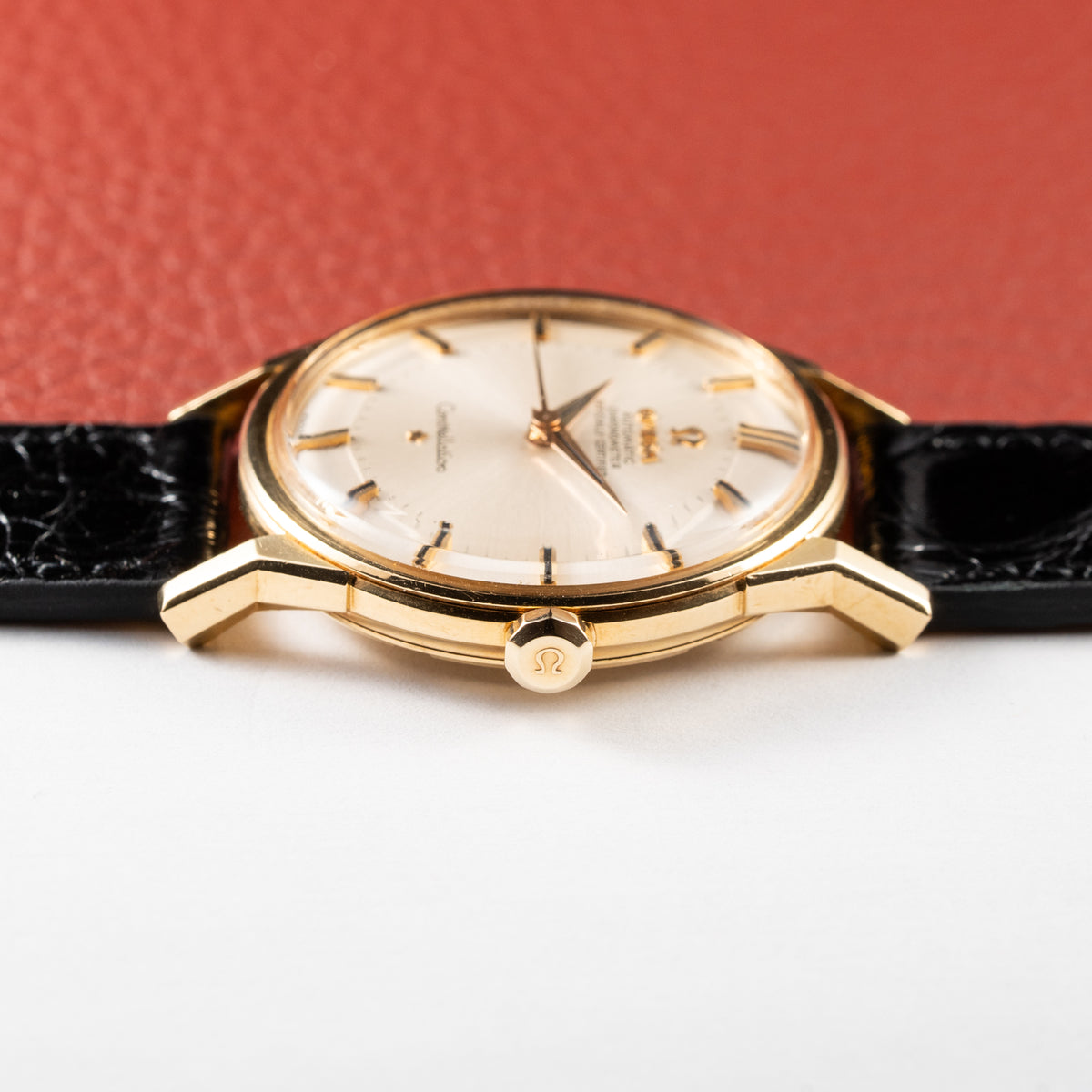 Omega Constellation Automatic Pie Pan Dog Leg 18K Gold Ref. 167.005 from 1966
