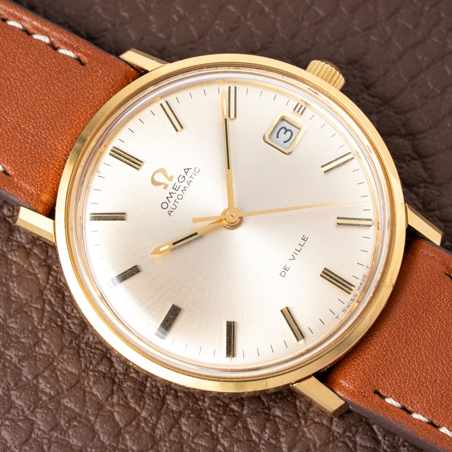 Omega De Ville Automatic 18k Yellow Gold Ref 166.033 from 1972