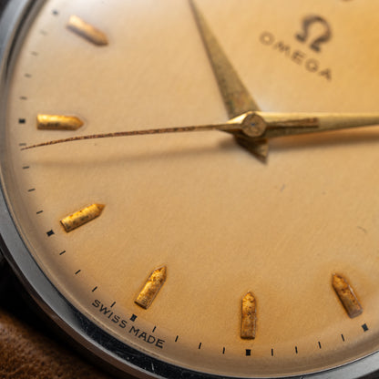 Omega Dress Watch Jumbo Centre Seconds Patina Dial Ref. 2810 from 1955