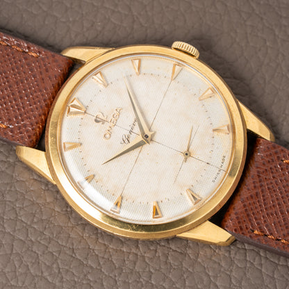 Omega Genève Honeycomb Oversize 18k Yellow Gold Ref. 2748 from 1954