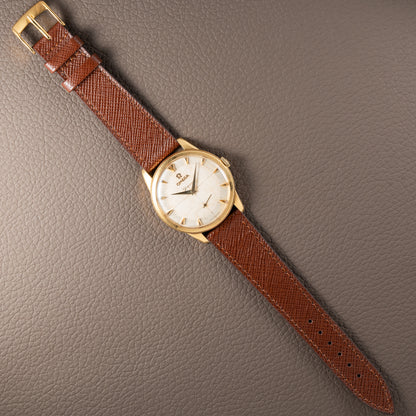 Omega Genève Honeycomb Oversize 18k Yellow Gold Ref. 2748 from 1954