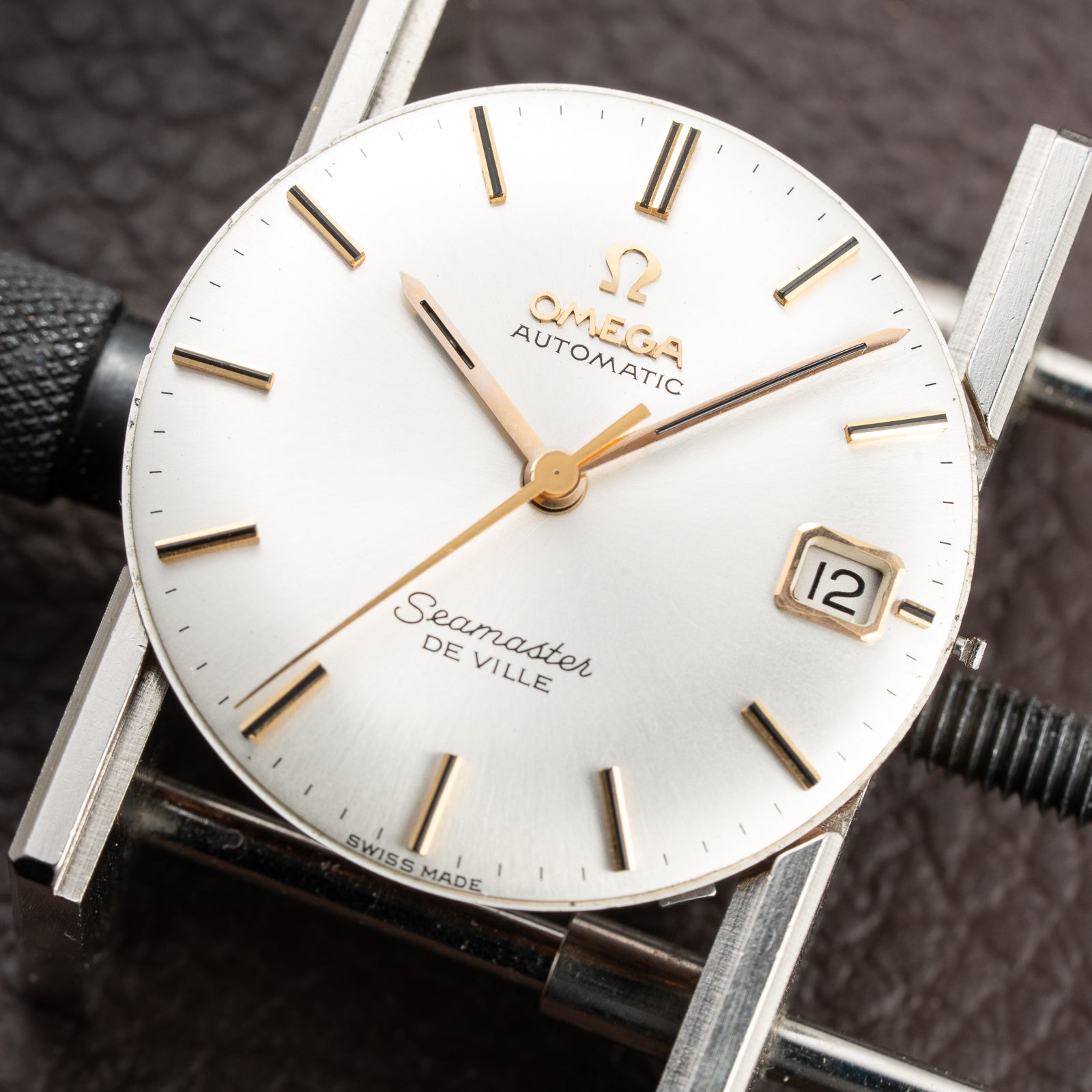 Omega Seamaster De Ville Automatic in 18k Yellow gold Ref 166.020 from 1964