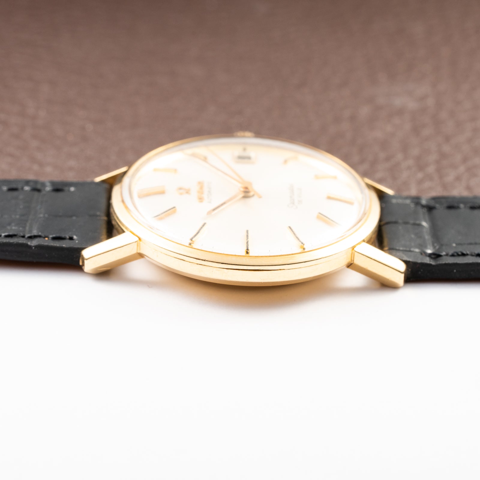 Omega Seamaster De Ville Automatic in 18k Yellow gold Ref 166.020 from 1964