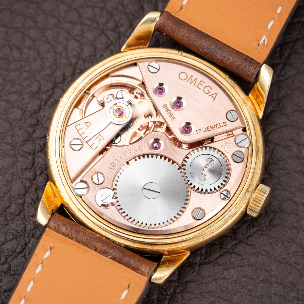 Omega Trésor Dress Watch Sub Seconds 18K Yellow Gold Ref. 2894 from 1958