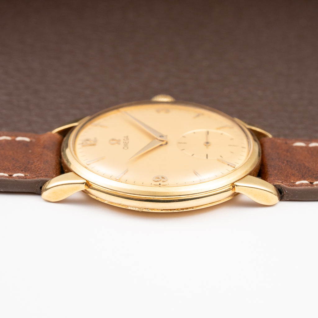Omega Trésor Dress Watch Sub Seconds 18K Yellow Gold Ref. 2894 from 1958